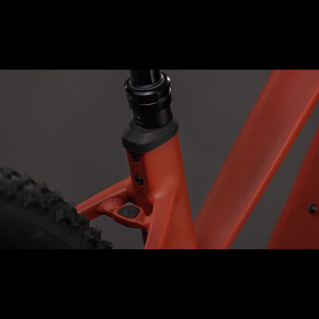 CUBE Reaction Hybrid Race 800 Trapeze sähköpyörä